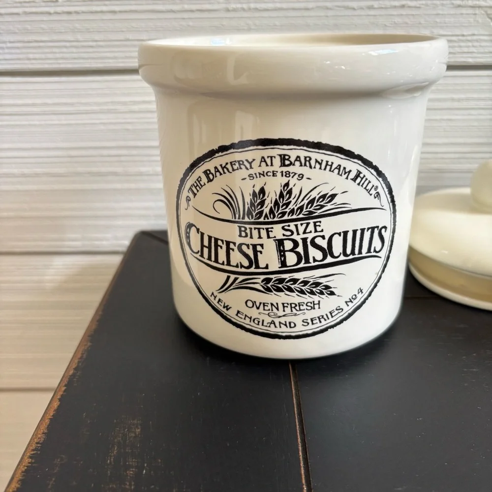 Bakery At Barnham Hills Cheese Biscuits Jar‎ Vintage Cookie Ceramic Creamy Beige